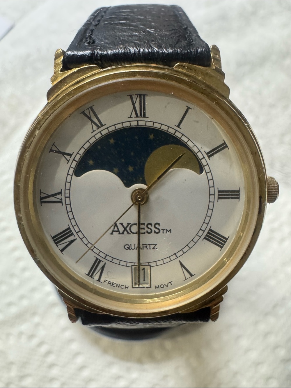 Axcess moon face
